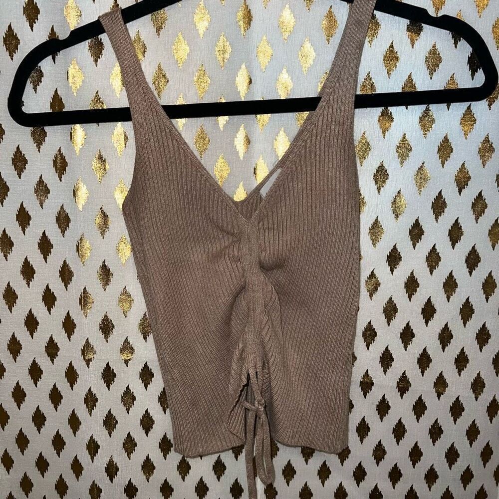 Dreamers by Debut Nude tan sweater v neck tank top crop top size L